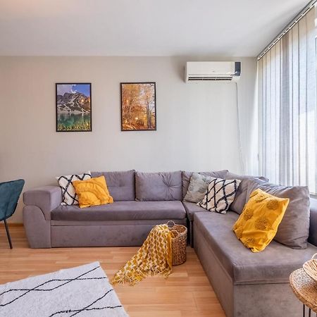 Deja Vu, Cozy & Quiet 1 Bdr Apt Fast Wi-Fi Sofia Bagian luar foto