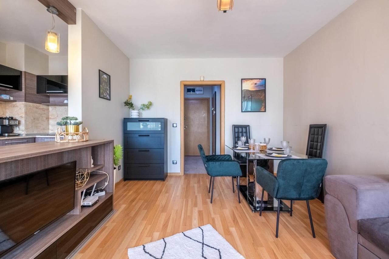 Deja Vu, Cozy & Quiet 1 Bdr Apt Fast Wi-Fi Sofia Bagian luar foto