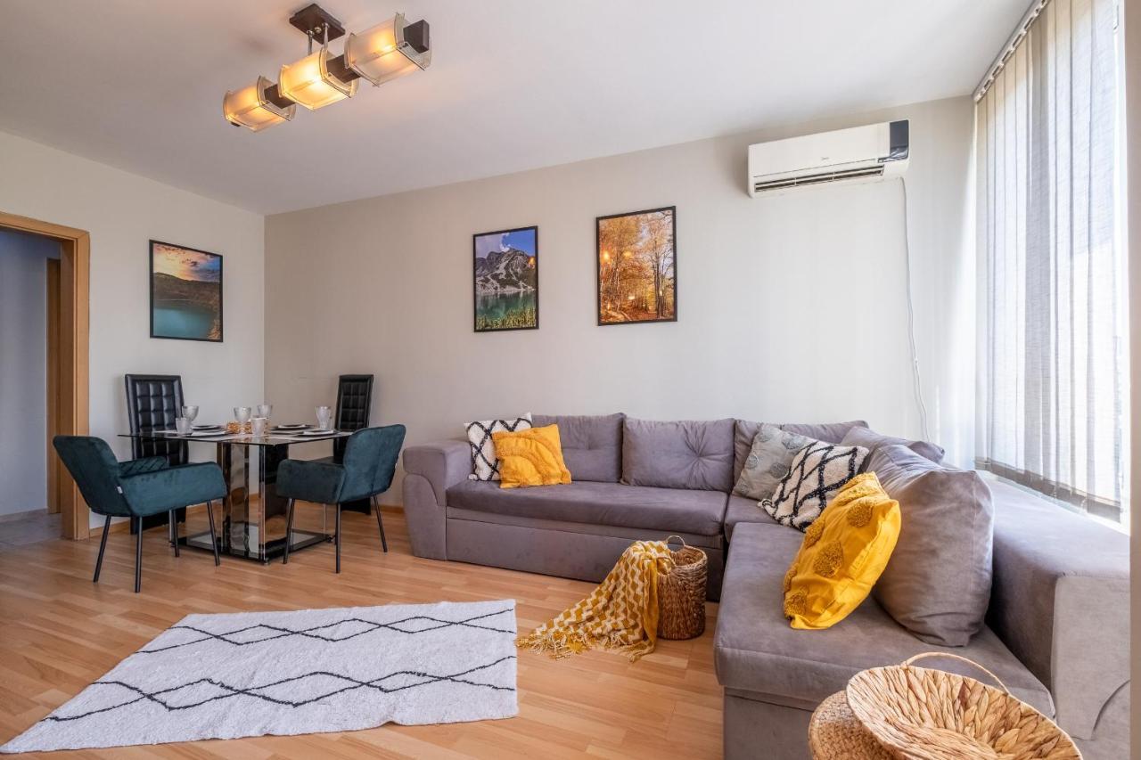 Deja Vu, Cozy & Quiet 1 Bdr Apt Fast Wi-Fi Sofia Bagian luar foto