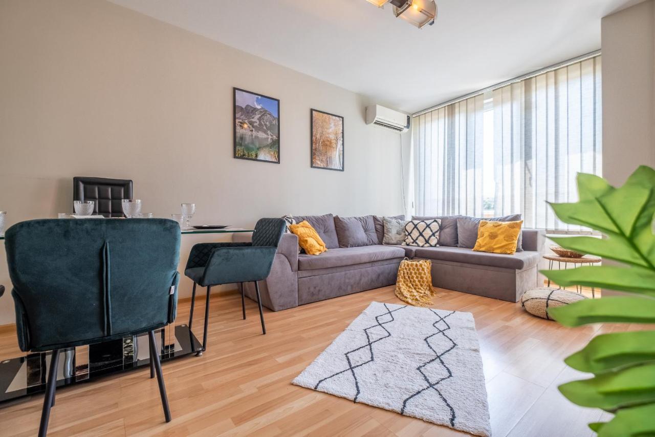 Deja Vu, Cozy & Quiet 1 Bdr Apt Fast Wi-Fi Sofia Bagian luar foto
