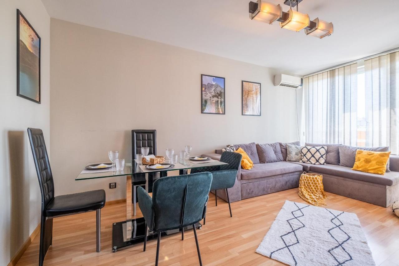 Deja Vu, Cozy & Quiet 1 Bdr Apt Fast Wi-Fi Sofia Bagian luar foto