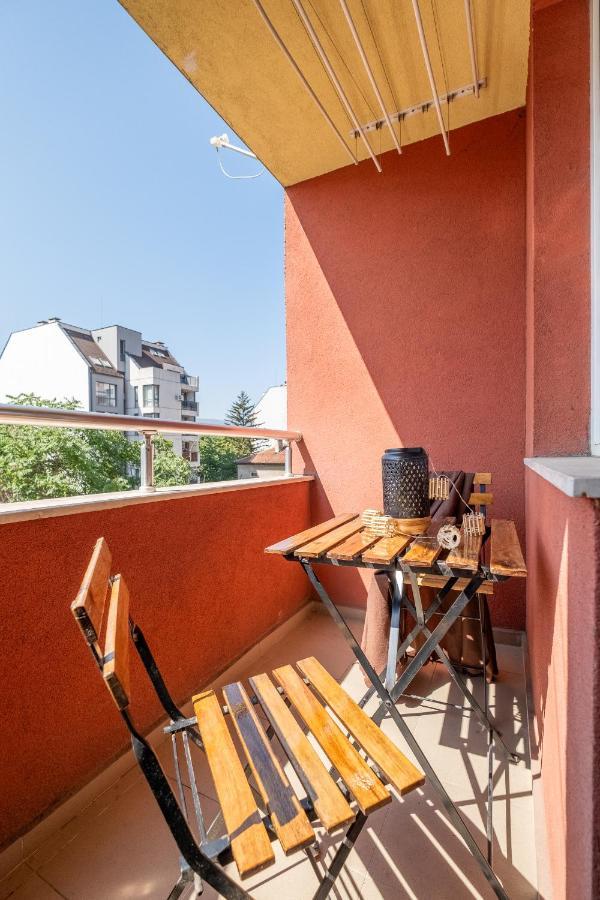 Deja Vu, Cozy & Quiet 1 Bdr Apt Fast Wi-Fi Sofia Bagian luar foto