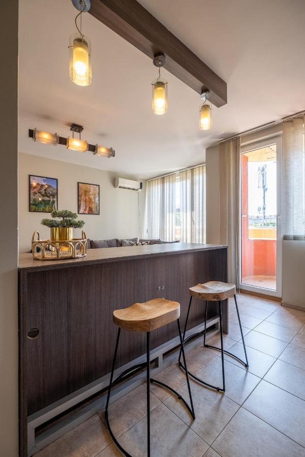 Deja Vu, Cozy & Quiet 1 Bdr Apt Fast Wi-Fi Sofia Bagian luar foto